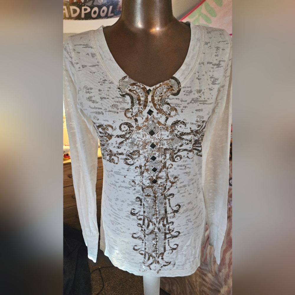 White Y2K shirt with cross